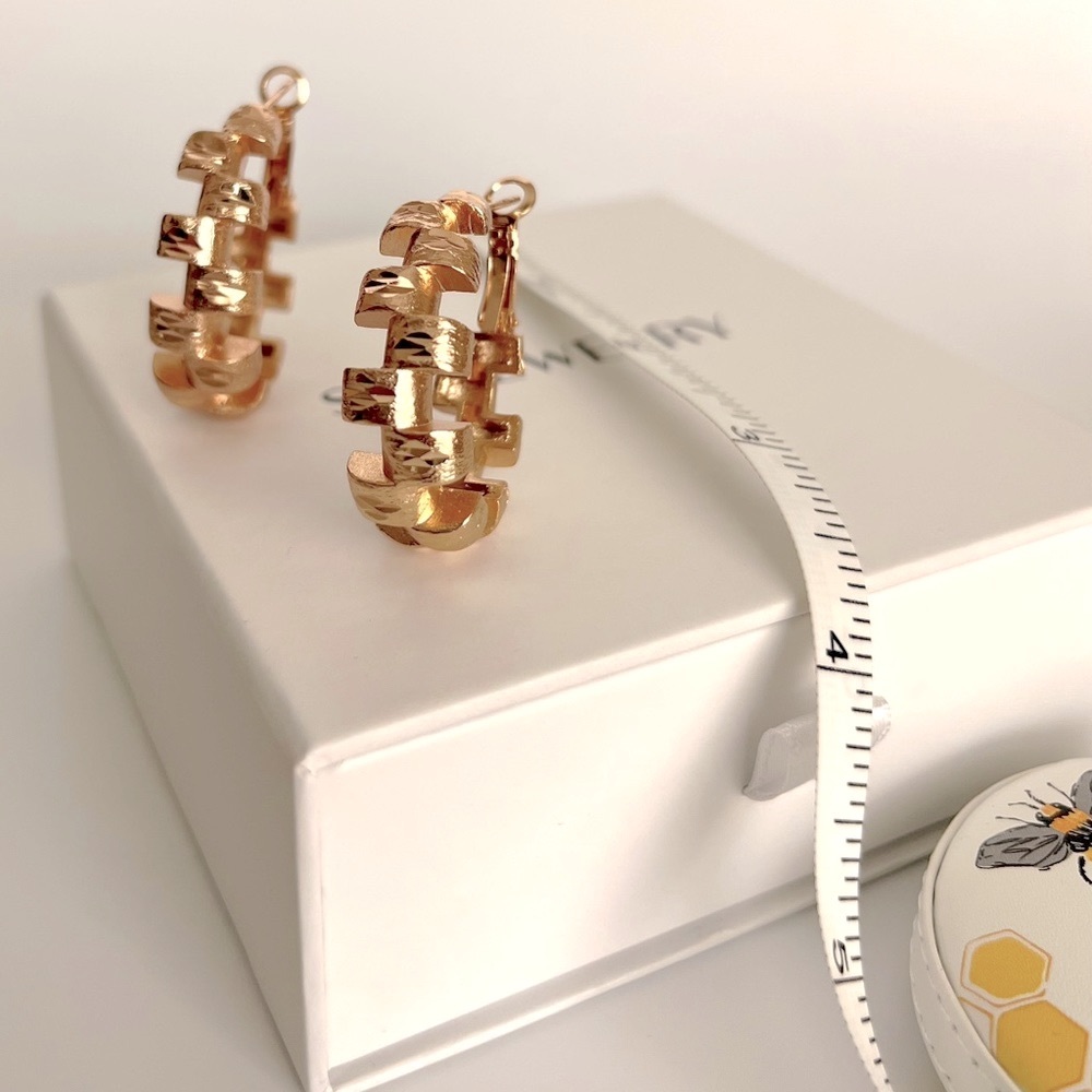 Chunky Hoop Earrings 18k Gold Plated Special Design Luxury  Jewelry - Picture 7 of 11